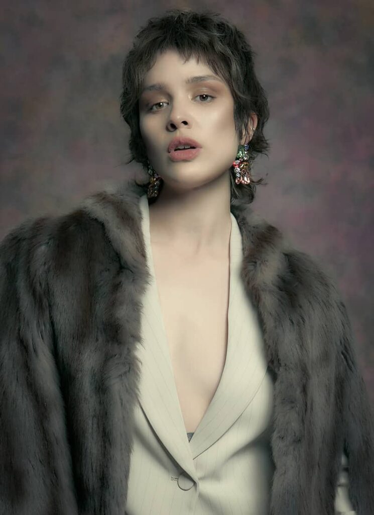TRENDS 145-3 Hair Lisa Robertson Photo Johnny Georgiou 01